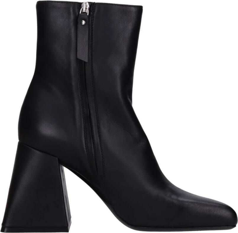 Vic Matié Minimalistische enkellaars Ming in zwart Black Dames