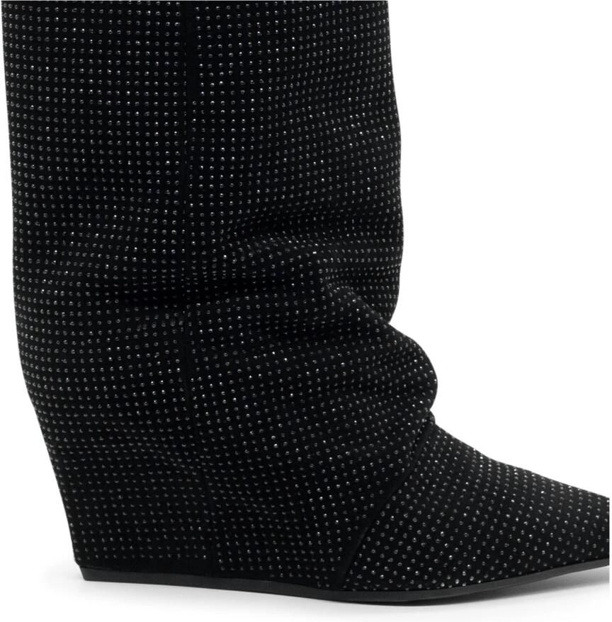 Vic Matié Minimalistische Tube Boot Cocoon