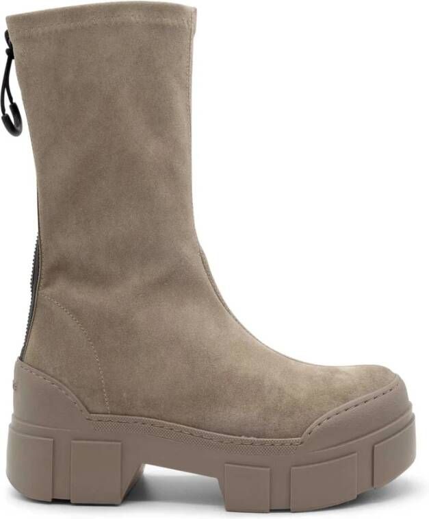 Vic Matié Minimalistische Suède Bootie met Achterrits Beige Dames