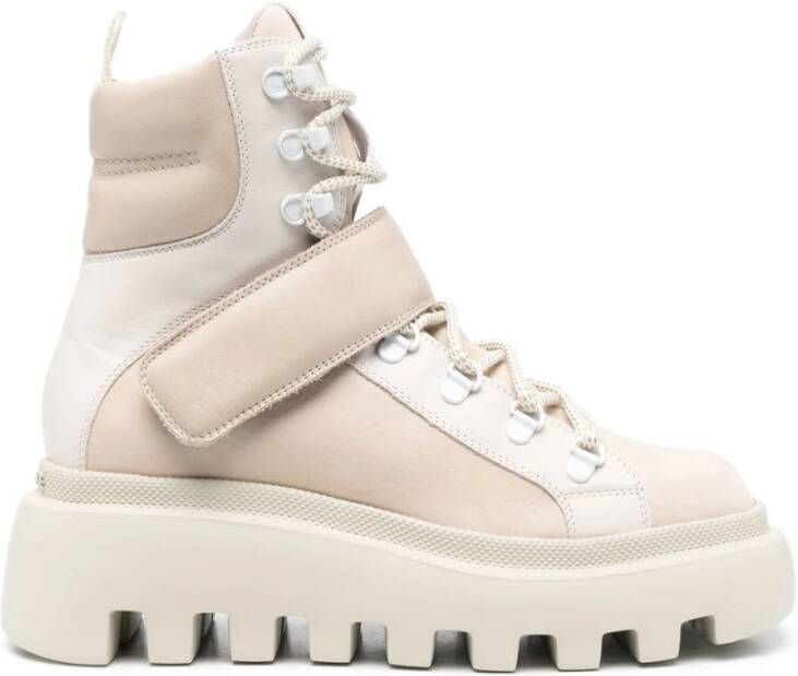 Vic Matié Veterschoenen Beige Dames