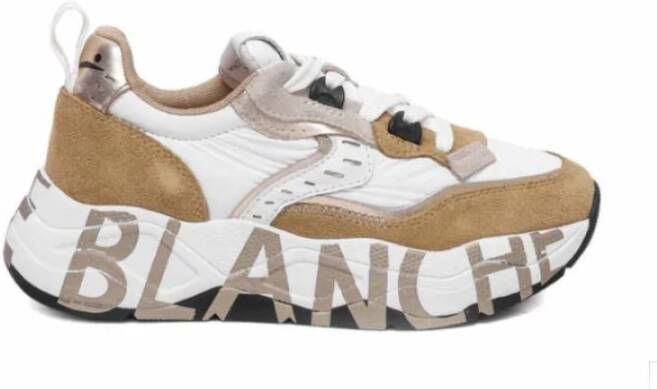 Voile Blanche Bruine en Witte Sneakers