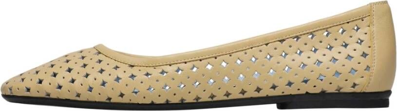 Voile Blanche Geperforeerde leren ballerina`s