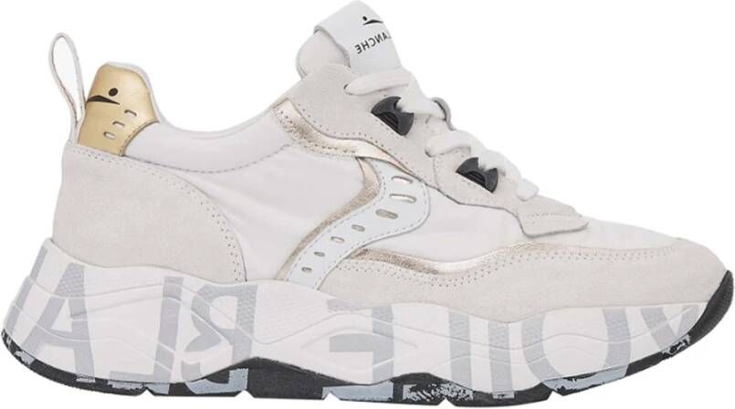 Voile blanche Low-Top Sneakers Trekking-Inspired White Sneakers With Technical Fa in beige - Foto 3