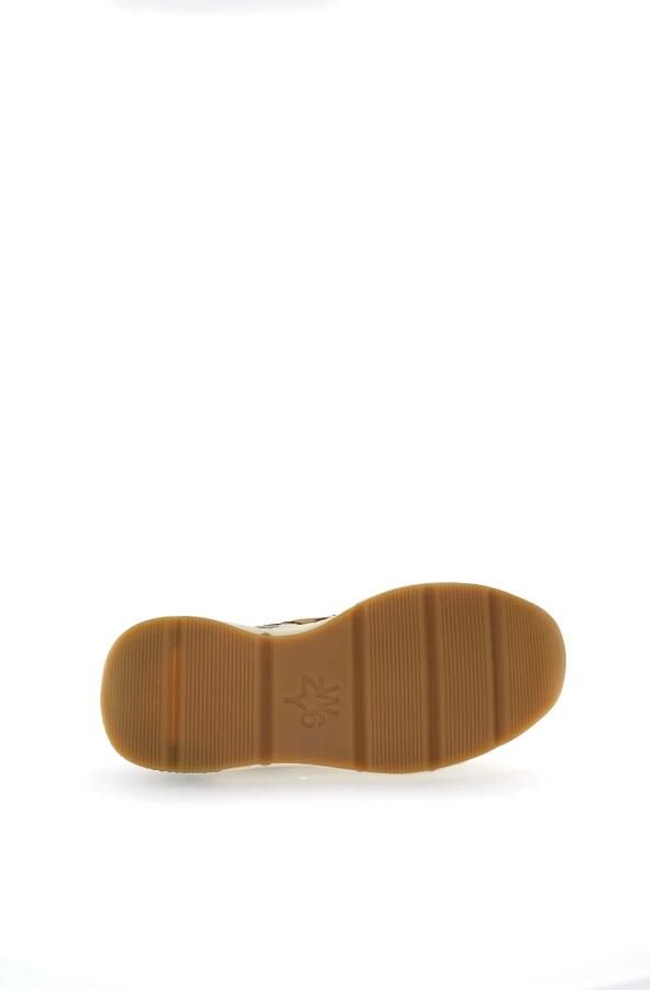 W6Yz Sneakers