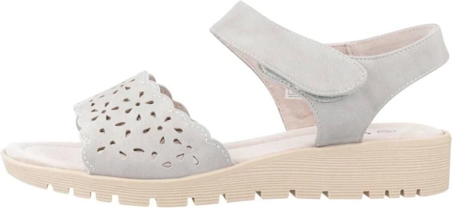 Wamba Esther Sandalia Antelina P