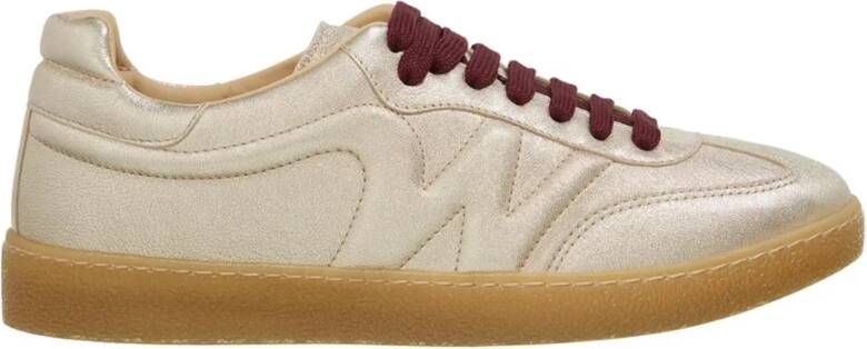 WEEKEND Max Mara Low-Top Sneakers Pacogold in goud