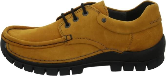 Wolky Gele veterschoenen voor dames
