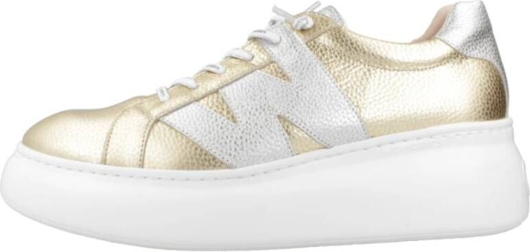 Wonders Max Sneakers