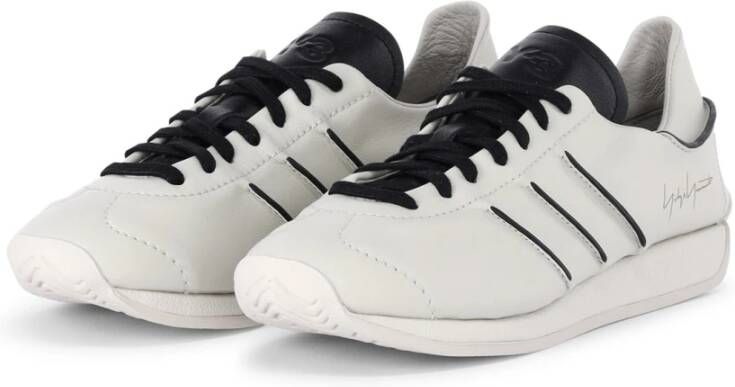 Y-3 Leren Sneakers met Moderne Twist