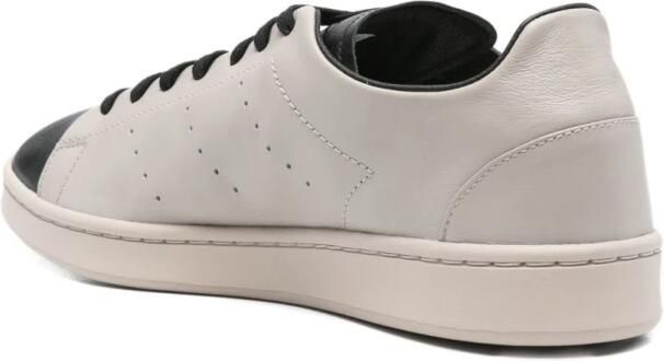 Y-3 Bruin en Zwarte Sneakers voor Iedereen - Foto 2