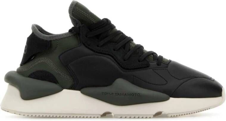 Adidas Moderne sneakers met futuristisch design
