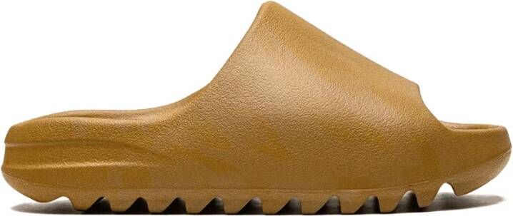 Yeezy Comfortabele en stijlvolle bruine slippers