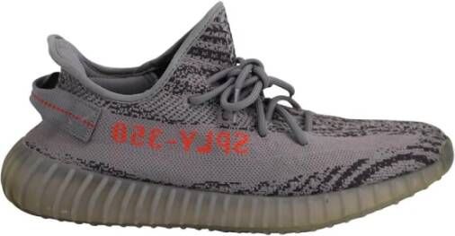 Yeezy Grijze Gebreide Sneakers met Dikke Zool