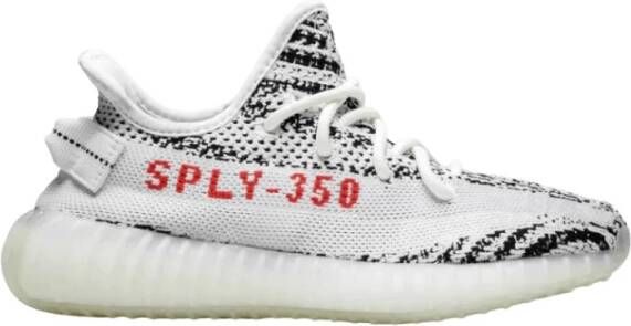 Yeezy Zebra Gestreepte Sneakers Comfort en Stijl