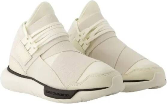 Yohji Yamamoto Pre-owned Leather sneakers Beige Dames