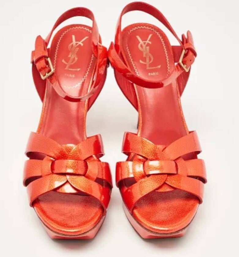 Yves Saint Laurent Vintage Pre-owned Leather sandals Orange Dames