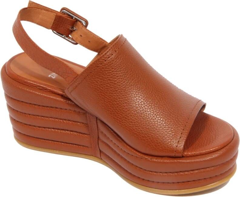 Zinda Tan Leren Sleehak Sandalen