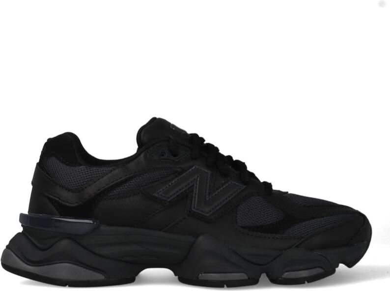 New-Balance 9060 Triple Black Zwart