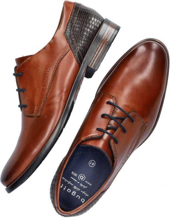 Bugatti leren veterschoenen cognac