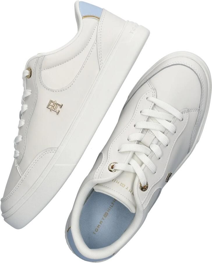 Tommy Hilfiger Plateausneakers ESSENTIAL CHIC COURT SNEAKER vrijetijdsschoen veterschoen lage schoen met th-sieraad - Foto 3