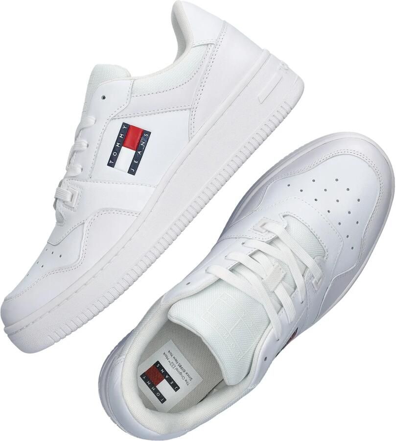 TOMMY JEANS Plateausneakers TJW RETRO BASKET FLATFORM ESS met logo-tekst in de zool vrijetijdsschoen lage schoen veterschoen - Foto 2