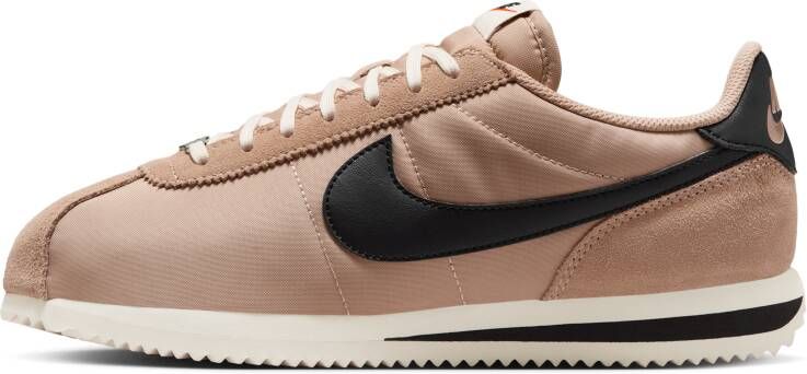 Nike Cortez Dames Schoenen Beige Maat: 36.5 Mesh Synthetisch Foot Locker