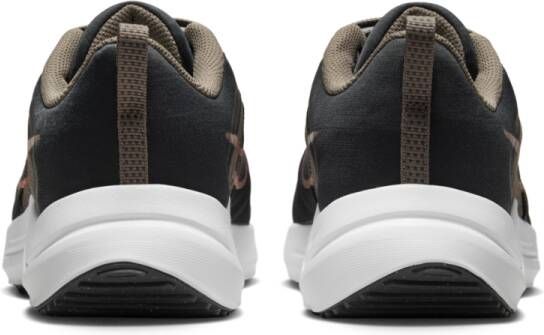 Nike Downshifter 12 Hardloopschoenen voor dames (straat) Grijs