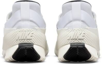 Nike Go FlyEase Eenvoudig aan en uit te trekken schoenen Wit