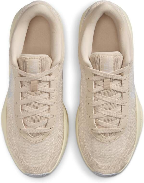 Nike G.T. Hustle Academy basketbalschoenen Bruin
