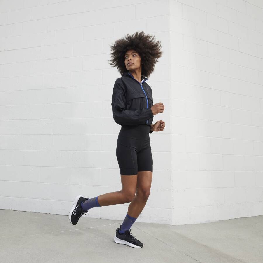 Nike Interact Run hardloopschoenen voor dames (straat) Zwart