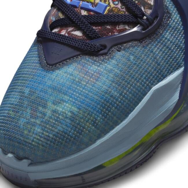 Nike LeBron 19 Basketbalschoenen Blauw