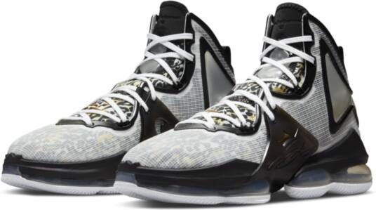 Nike LeBron 19 Basketbalschoenen Wit