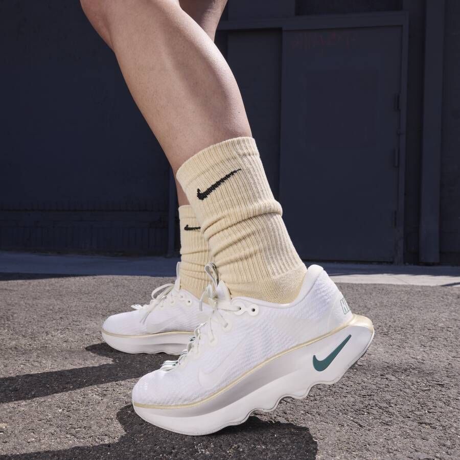 Nike Motiva Wandelschoenen voor dames Wit