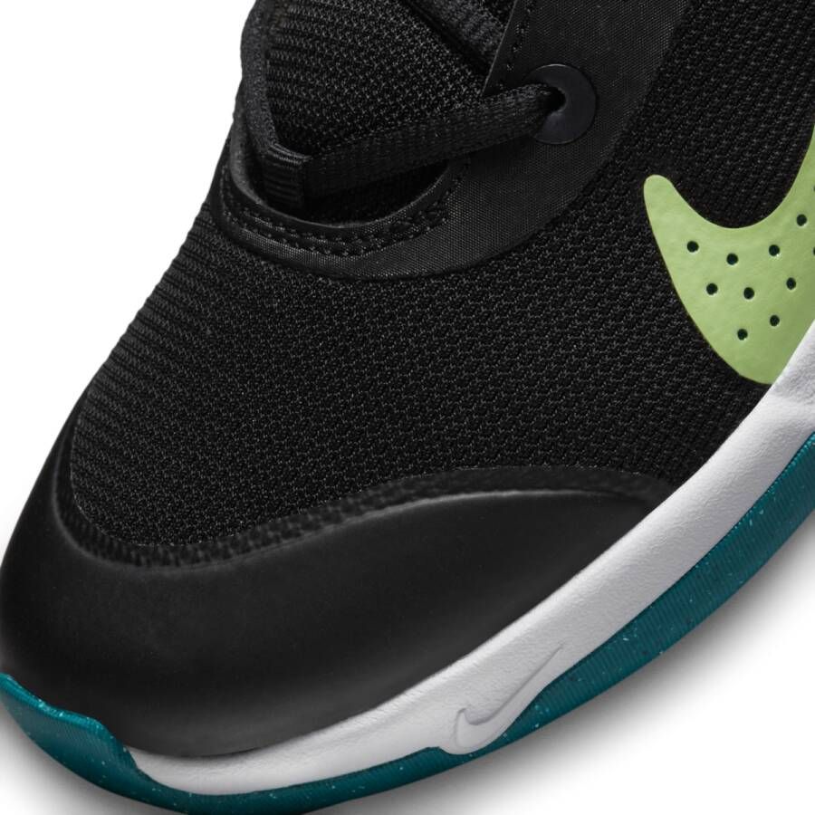 Nike Omni Multi-Court Zaalschoenen voor kids Zwart