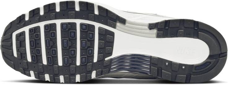Nike P-6000 schoenen Grijs