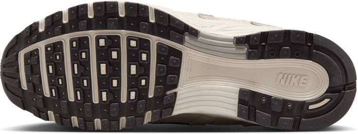 Nike P-6000 SE herenschoenen Bruin