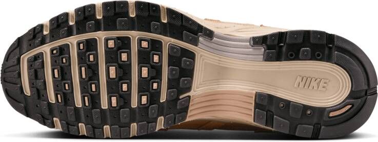 Nike P-6000 SE herenschoenen Bruin