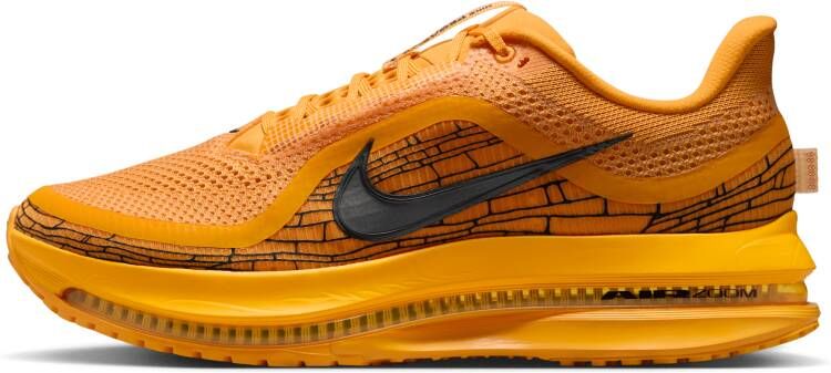Nike Pegasus Premium LV8 hardloopschoenen voor heren (straat) Geel