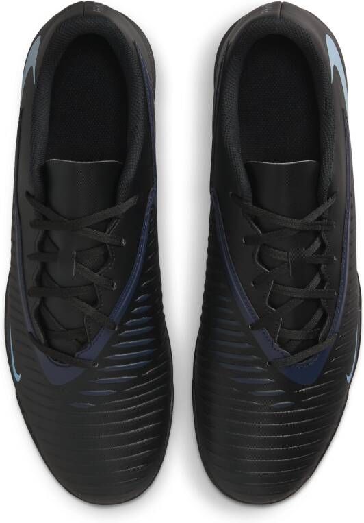 Nike Phantom 6 Low Club voetbalschoenen (turf) Zwart