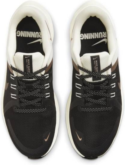 Nike Quest 4 Premium Hardloopschoen voor dames(straat) Zwart