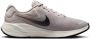 Nike Revolution 7 hardloopschoenen voor dames (straat) Grijs - Thumbnail 4