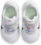 Nike Revolution 7 SE schoenen voor baby's peuters Wit - Thumbnail 4
