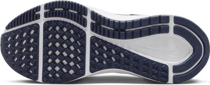 Nike Structure 25 hardloopschoenen voor dames (straat) Wit