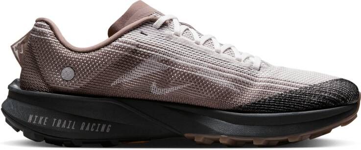 Nike Kiger 10 trailrunningschoenen voor heren Grijs