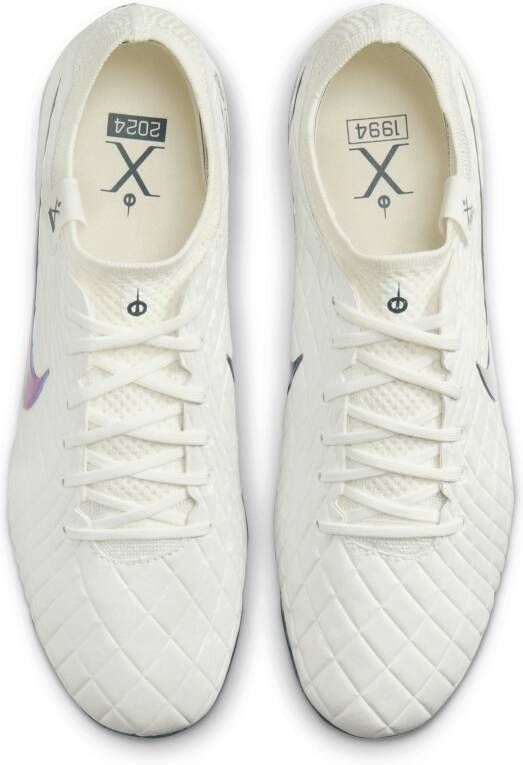 Nike Tiempo Pearl Legend 10 Elite SE low-top voetbalschoenen (stevige ondergronden) Wit