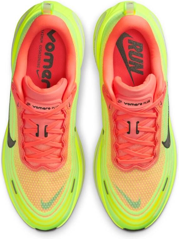 Nike Vomero Plus hardloopschoenen voor heren (straat) Oranje