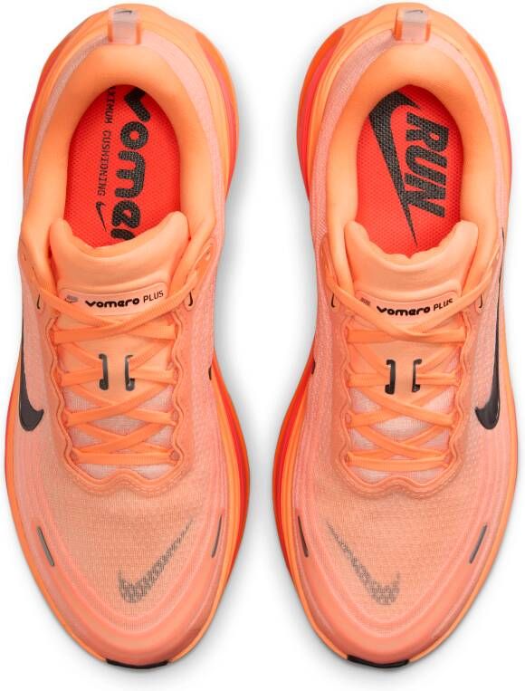 Nike Vomero Plus hardloopschoenen voor heren (straat) Oranje