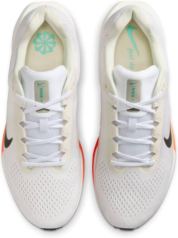 Nike Winflo 11 hardloopschoenen voor heren (straat) Wit
