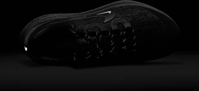 Nike Zoom Winflo 8 Shield Weerbestendige hardloopschoenen voor dames(straat) Zwart