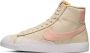 Nike Wmns Blazer Mid '77 Basketball Schoenen sanddrift arctic orange light soft pink maat: 37.5 beschikbare maaten:37.5 - Thumbnail 1